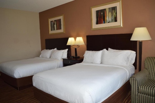 First Choice Inns at the Swell image 10