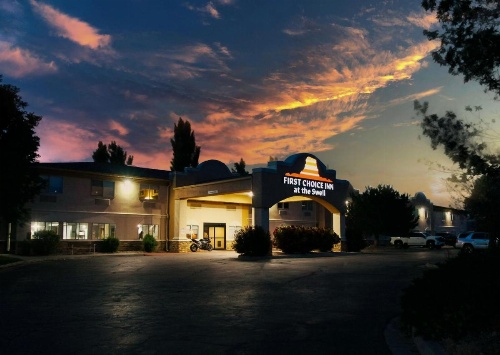 First Choice Inns at the Swell image 22