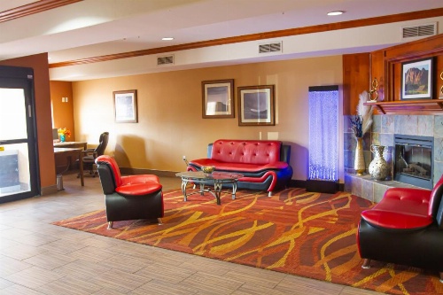 First Choice Inns at the Swell image 34