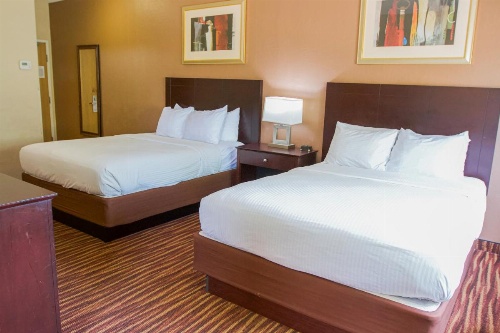 First Choice Inns at the Swell image 36