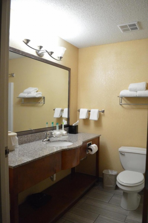 First Choice Inns at the Swell image 9